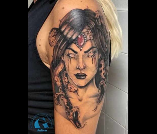 graphicaderme,avignon,feminin,medusa,serpent,tatouage,paca